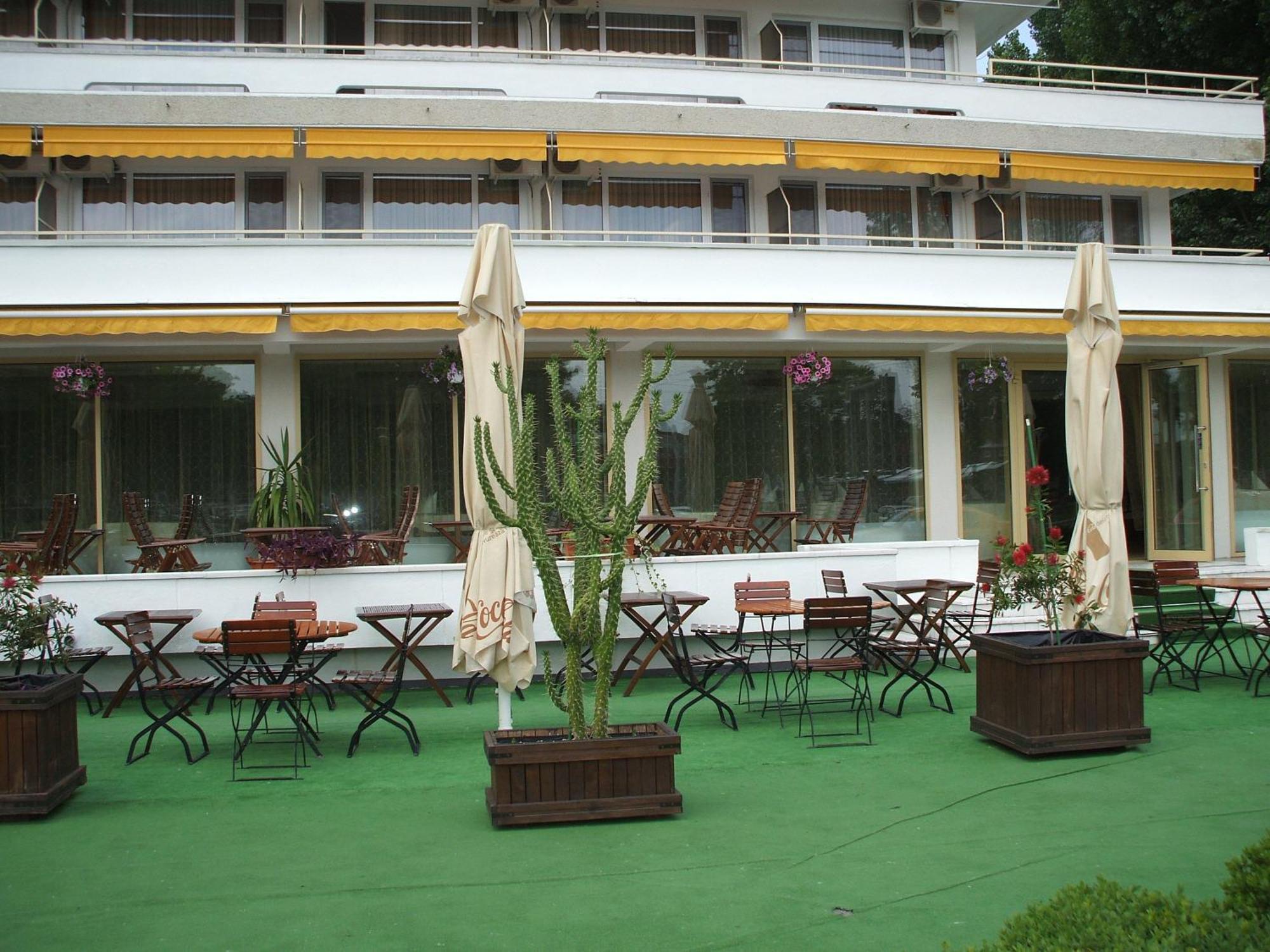 Hotel Condor Mamaia Eksteriør billede